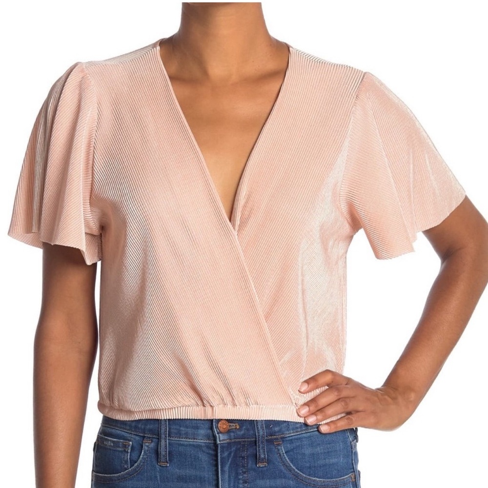 ASTR The Label Women’s Short Flutter‎ Sleeve Plisse Top Blush Pink Sz Large